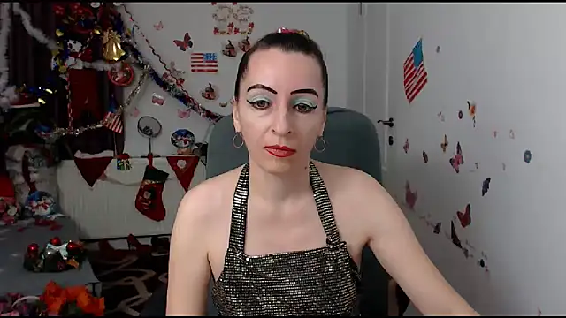 Snapshot of EvelynAngell chatting on December 7, 2024, 6:26 am EvelynAngell online show from December 7, 2024, 6:26 am