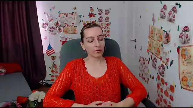 Snapshot of EvelynAngell chatting on September 15, 2025, 6:03 am EvelynAngell online show from September 15, 2025, 6:03 am