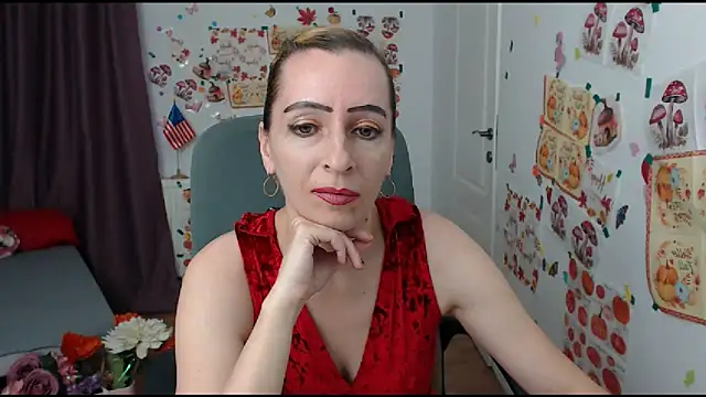 Snapshot of EvelynAngell chatting on September 12, 2025, 5:51 am EvelynAngell online show from September 12, 2025, 5:51 am