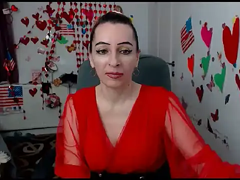 Snapshot of EvelynAngell chatting on February 3, 2025, 7:18 am EvelynAngell online show from February 3, 2025, 7:18 am
