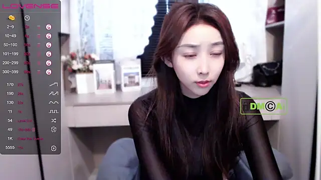 uhahyuhxjnuiaywdqy online show from December 24, 2024, 4:55 am