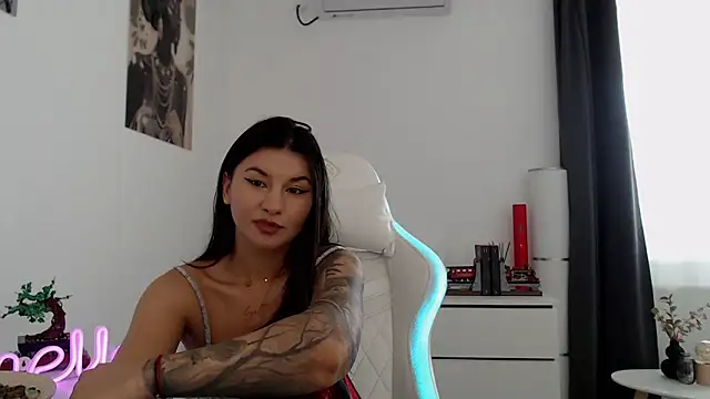 Simply the best online show from September 25, 2025, 10:32 am