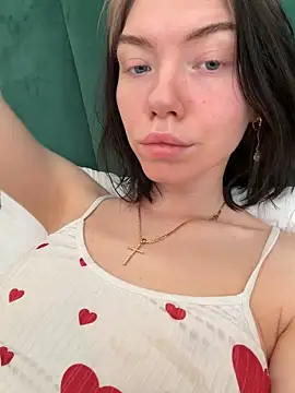 Lisaaa Alisa online show from April 7, 2026, 3:41 am