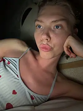 Snapshot of Lisaaa_Alisa chatting on June 28, 2026, 7:31 pm Lisaaa Alisa online show from June 28, 2026, 7:31 pm