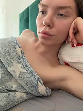 Snapshot of Lisaaa_Alisa chatting on June 18, 2026, 9:14 am Lisaaa Alisa online show from June 18, 2026, 9:14 am