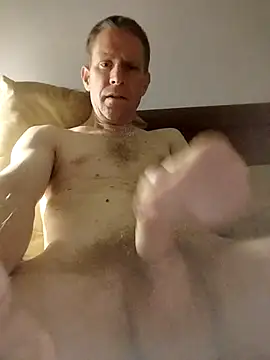 Snapshot of Blondinet92 chatting on September 20, 2025, 10:37 pm Blondinet92 online show from September 20, 2025, 10:37 pm