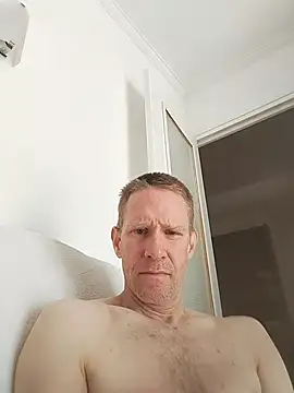 Snapshot of Blondinet92 chatting on September 18, 2025, 10:40 am Blondinet92 online show from September 18, 2025, 10:40 am