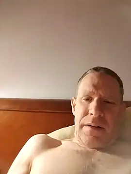 Snapshot of Blondinet92 chatting on March 5, 2025, 10:32 pm Blondinet92 online show from March 5, 2025, 10:32 pm