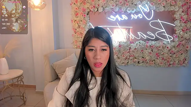 Snapshot of JessicaWilliams1 chatting on October 19, 2025, 8:50 am JessicaWilliams1 online show from October 19, 2025, 8:50 am