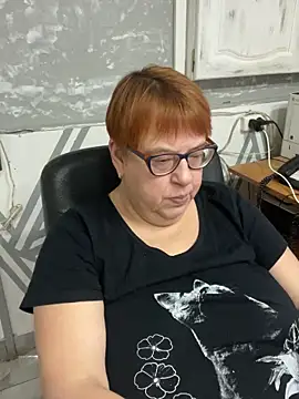 Klio5678 online show from February 16, 2026, 9:56 pm