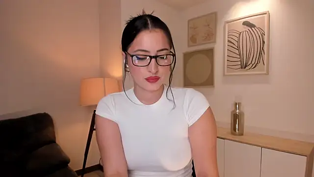 DominiqueVega online show from January 15, 2026, 8:45 pm