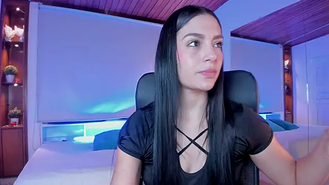 Snapshot of carina_rossi chatting on March 12, 2025, 11:54 am carina rossi online show from March 12, 2025, 11:54 am