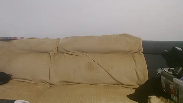 FrancaiseLynne online show from January 8, 2026, 5:41 pm