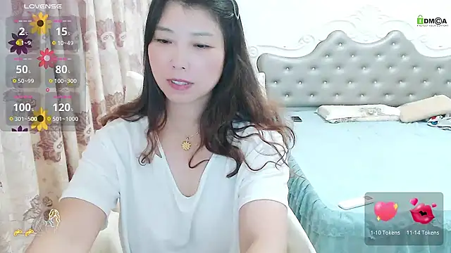 -Shirleyni  online show from October 16, 2025, 3:20 pm