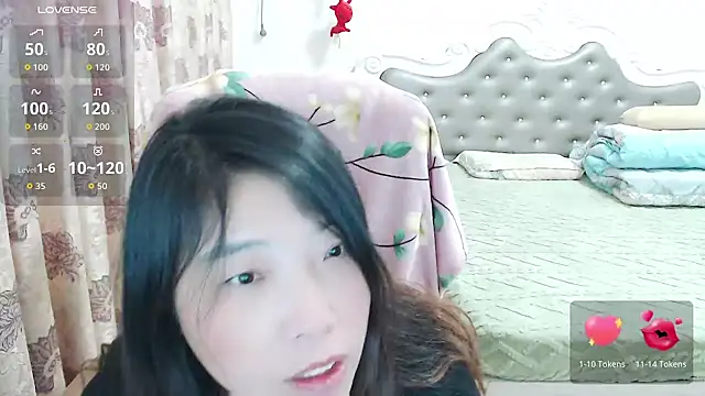 -Shirleyni  online show from December 15, 2025, 2:01 pm