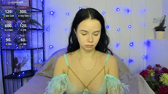 Lori  Hell online show from February 11, 2025, 2:46 am