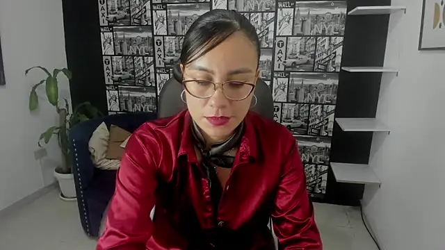 Agata-Moon online show from March 5, 2025, 6:45 pm