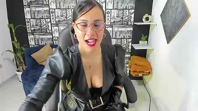 Agata-Moon online show from March 21, 2025, 5:45 pm