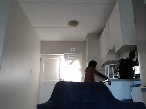 officialkhakes za online show from March 8, 2026, 3:37 pm