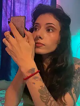 LiliJones  online show from December 17, 2025, 4:56 pm