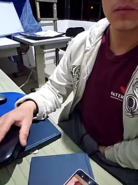 Snapshot of 97banana chatting on March 23, 2025, 3:21 am 97banana online show from March 23, 2025, 3:21 am