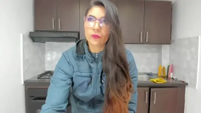 Luna Dumont online show from May 19, 2026, 11:17 am