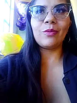 Snapshot of Luna_Dumont chatting on September 25, 2025, 1:50 pm Luna Dumont online show from September 25, 2025, 1:50 pm