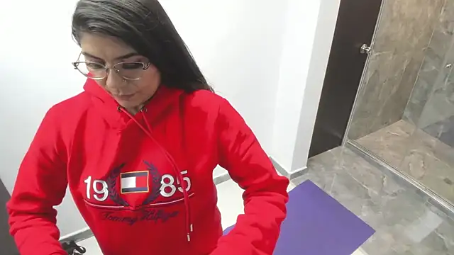 Snapshot of Luna_Dumont chatting on October 18, 2025, 11:23 am Luna Dumont online show from October 18, 2025, 11:23 am