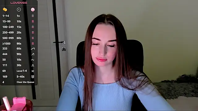 Kimmberr online show from October 18, 2025, 3:52 am