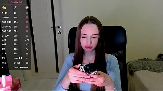 Kimmberr online show from December 22, 2025, 2:11 am