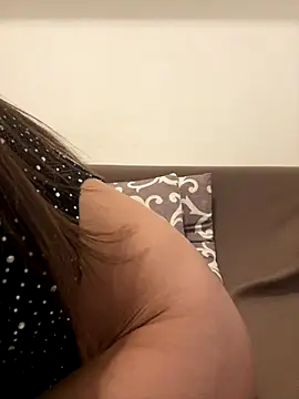 AniGi- online show from October 25, 2025, 4:18 pm