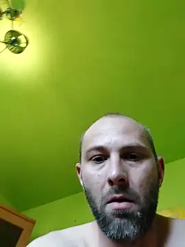 Snapshot of Piter9023 chatting on April 27, 2026, 2:59 pm Piter9023 online show from April 27, 2026, 2:59 pm