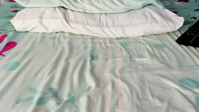 maybelline69 online show from December 17, 2025, 6:24 pm