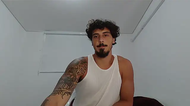 Snapshot of milkoffe chatting on February 28, 2026, 1:55 pm milkoffe online show from February 28, 2026, 1:55 pm