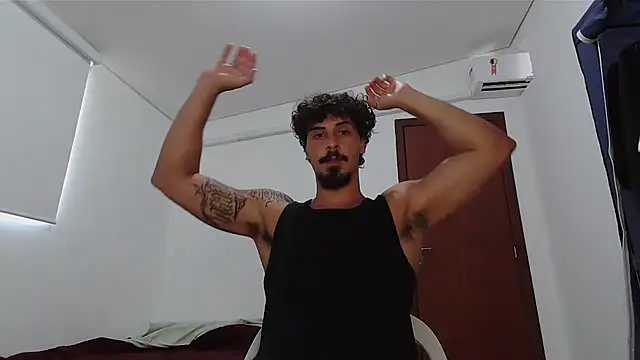 Snapshot of milkoffe chatting on February 13, 2026, 1:55 pm milkoffe online show from February 13, 2026, 1:55 pm