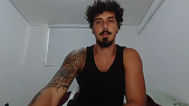 Snapshot of milkoffe chatting on February 22, 2026, 1:57 pm milkoffe online show from February 22, 2026, 1:57 pm