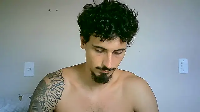 Snapshot of milkoffe chatting on January 25, 2025, 2:14 pm milkoffe online show from January 25, 2025, 2:14 pm