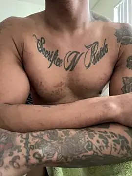 MidnightFlexxx online show from December 20, 2024, 5:40 pm