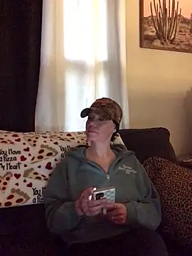 SidneyRaee online show from February 19, 2026, 7:22 pm