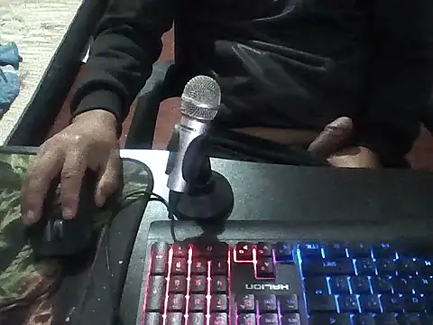 Snapshot of MauroALEXIS chatting on November 17, 2025, 4:27 am MauroALEXIS online show from November 17, 2025, 4:27 am