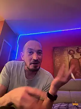 Snapshot of Denislamalice34 chatting on January 9, 2026, 8:49 pm Denislamalice34 online show from January 9, 2026, 8:49 pm