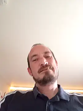 Snapshot of Denislamalice34 chatting on February 20, 2026, 1:35 pm Denislamalice34 online show from February 20, 2026, 1:35 pm