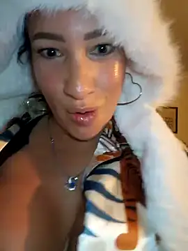 Snapshot of TheGoddessBianca chatting on December 18, 2024, 4:06 pm TheGoddessBianca online show from December 18, 2024, 4:06 pm