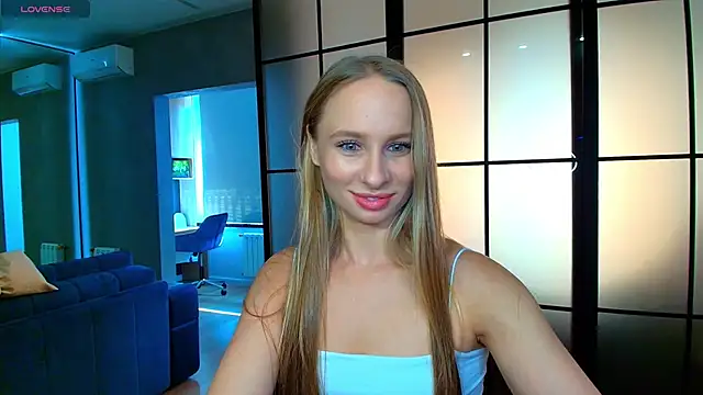 Snapshot of Mad1en chatting on May 15, 2026, 3:26 am Mad1en online show from May 15, 2026, 3:26 am