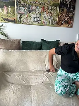 Nina-Eros1 online show from November 23, 2025, 6:07 pm