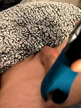 Snapshot of powermast chatting on February 12, 2025, 10:26 pm powermast online show from February 12, 2025, 10:26 pm