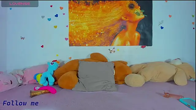 Snapshot of Lizzyjordanxo chatting on June 18, 2026, 9:20 pm Lizzyjordanxo online show from June 18, 2026, 9:20 pm