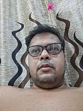 dirtybearr online show from December 3, 2025, 11:04 pm