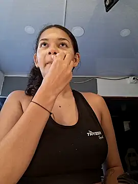 Snapshot of _frida1 chatting on September 22, 2025, 12:55 pm frida1 online show from September 22, 2025, 12:55 pm