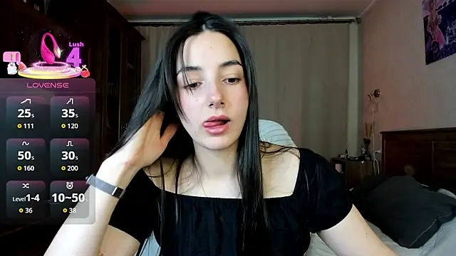 Snapshot of AishaGold chatting on December 21, 2025, 8:42 pm AishaGold online show from December 21, 2025, 8:42 pm